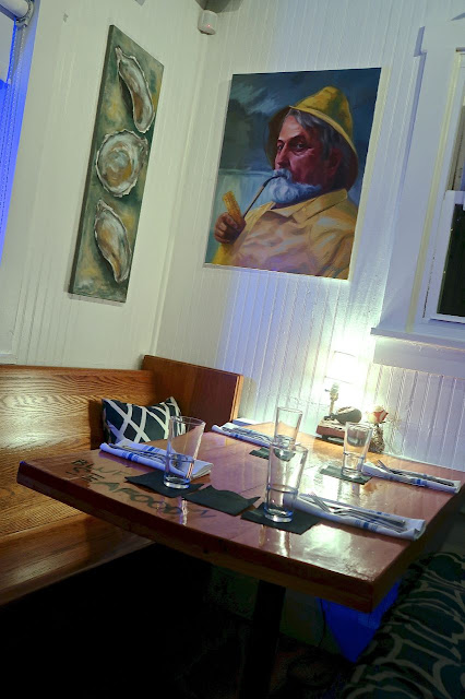 Scrumpdillyicious: The Blue Marlin Grill on Historic Bridge Street