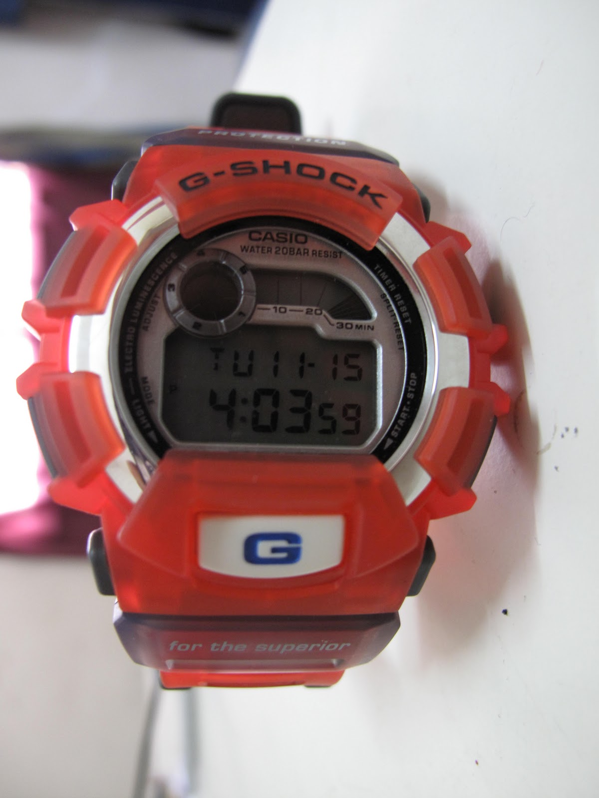 D O U G L A S T O R E: LIMITED G-SHOCK DW-9500 FIFA 1998 FRANCE (SOLD)