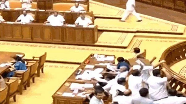 Opposition disrupts Kerala assembly proceedings over Sabarimala, Thiruvananthapuram, News, Politics, Sabarimala Temple, Religion, Protesters, Assembly, Trending, Kerala