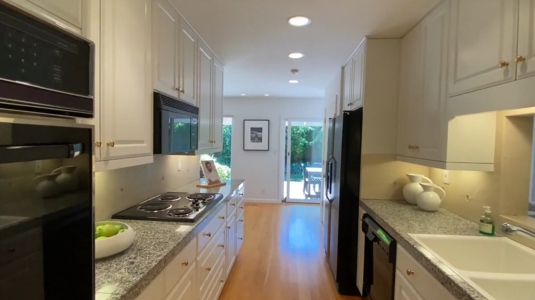 17 Interior Design Photos vs. 20 San Marcos Pl, San Rafael CA Luxury Home Tour