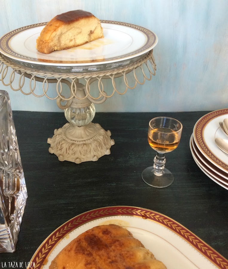 corte-del-pudding-de-donuts-y-limón