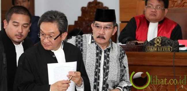 3.Dibela Adik Korban Nasrudin 3.Dibela Adik Korban Nasrudin