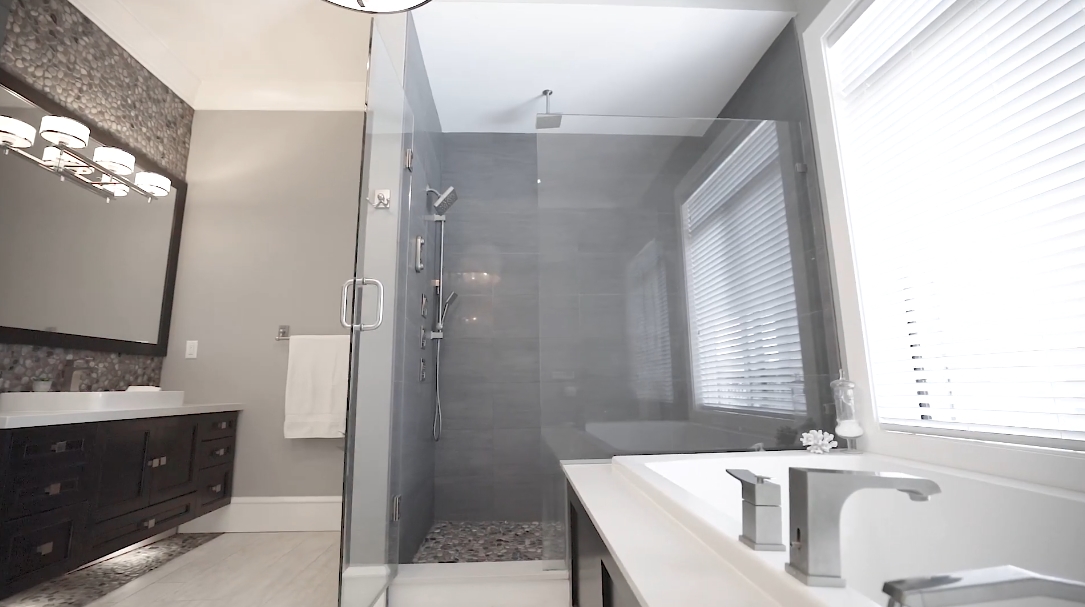 57 Interior Design Photos vs. 319 184 St, Surrey, BC Luxury Home Tour