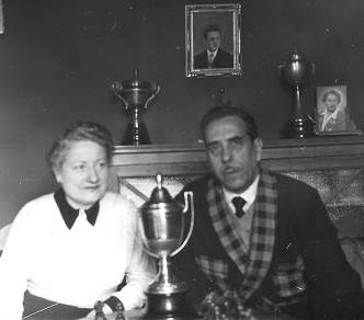 Santiago Monerris con su esposa Julia Maldonado