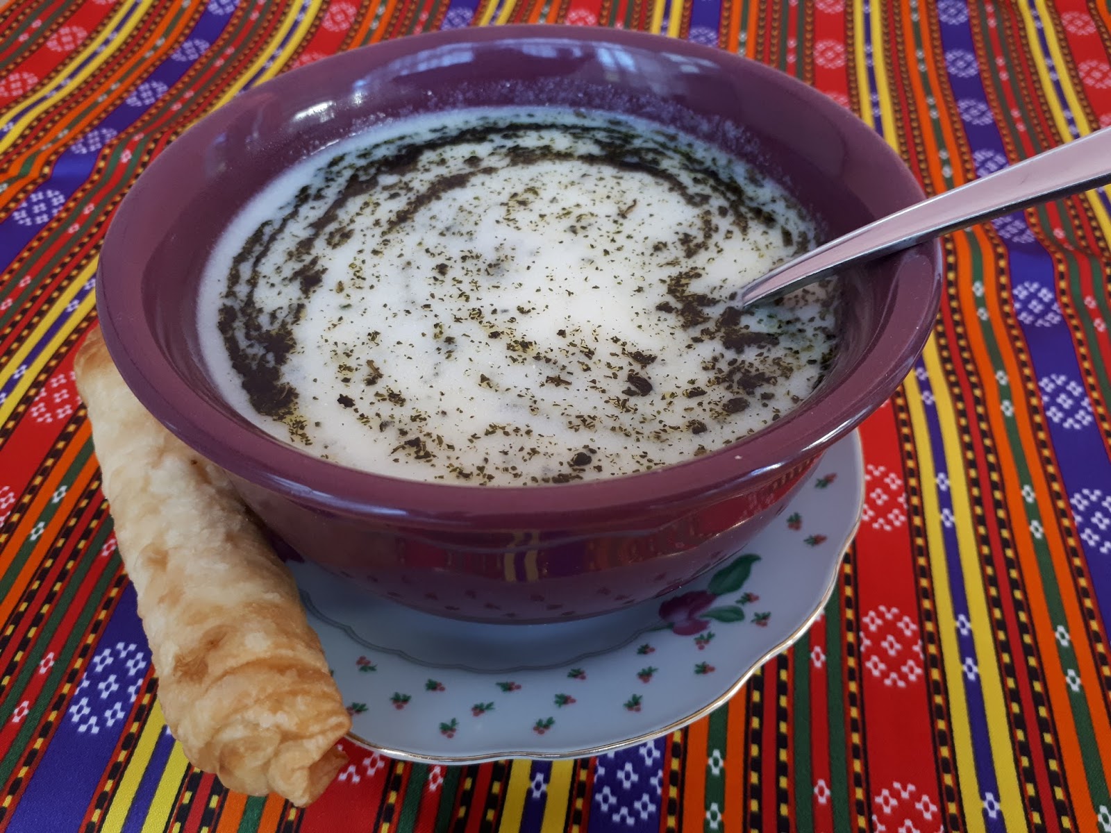 SEVGİNİN YEMEKLERİ YAYLA ÇORBASI ( 10 12 kişilik ) Et sulu