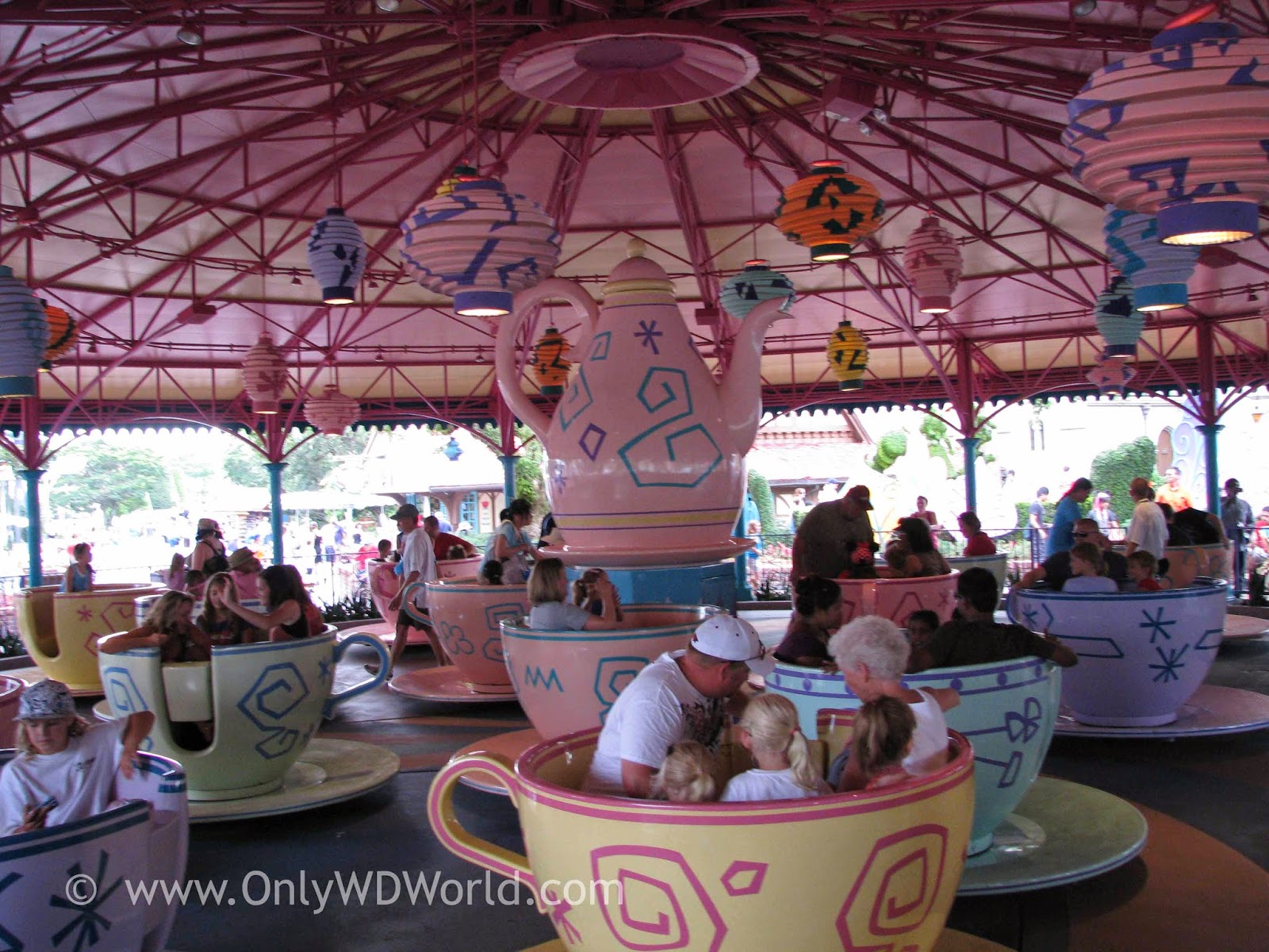 Mad Tea Party Disney World Classic Attraction Disney World Blog