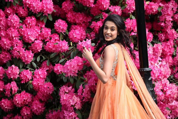 sarah jane dias spicy hq actress pics