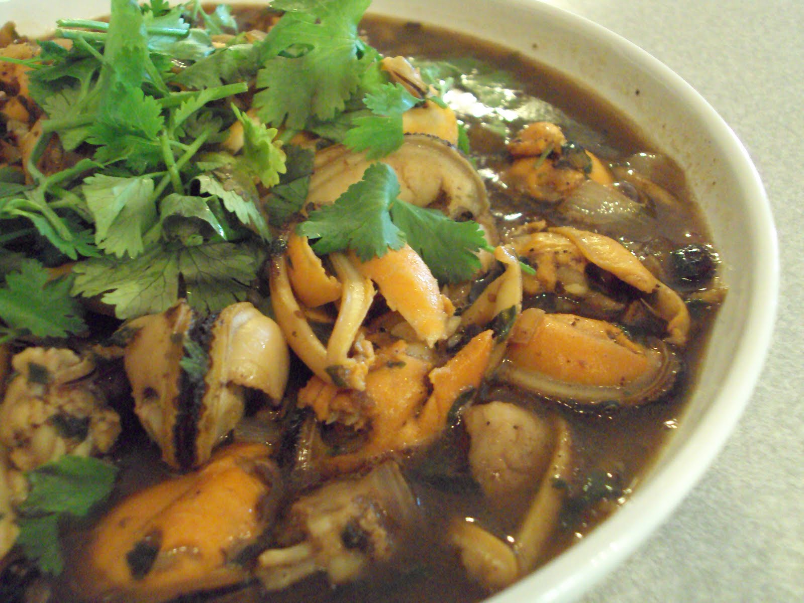 MUSSELS in WHITE WINE n BLACK BEAN SAUCE