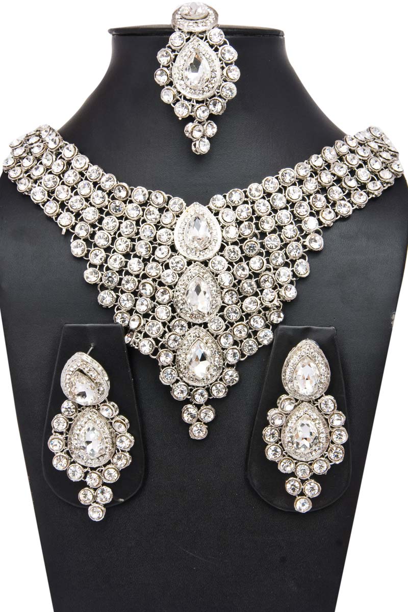 Womens Asian Clothing, Jewellery, Sarees, Bridal Sari, Churidars