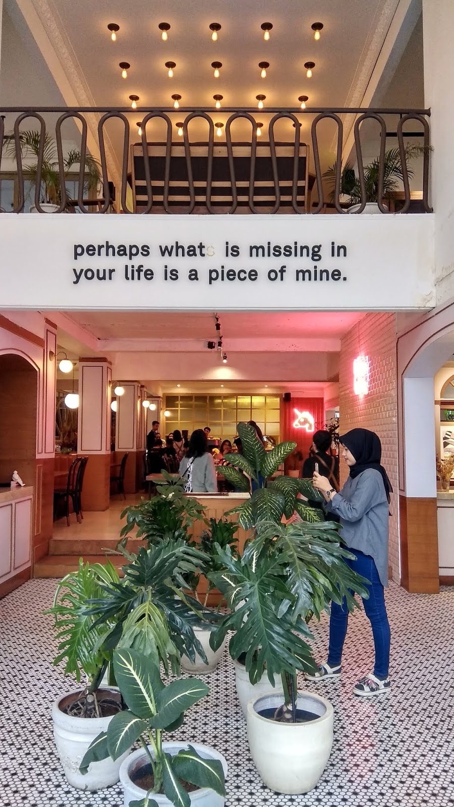 cafe hits bandung, cafe instagramable bandung, jalan jalan bandung, ke bandung dua hari, wisata kuliner bandung