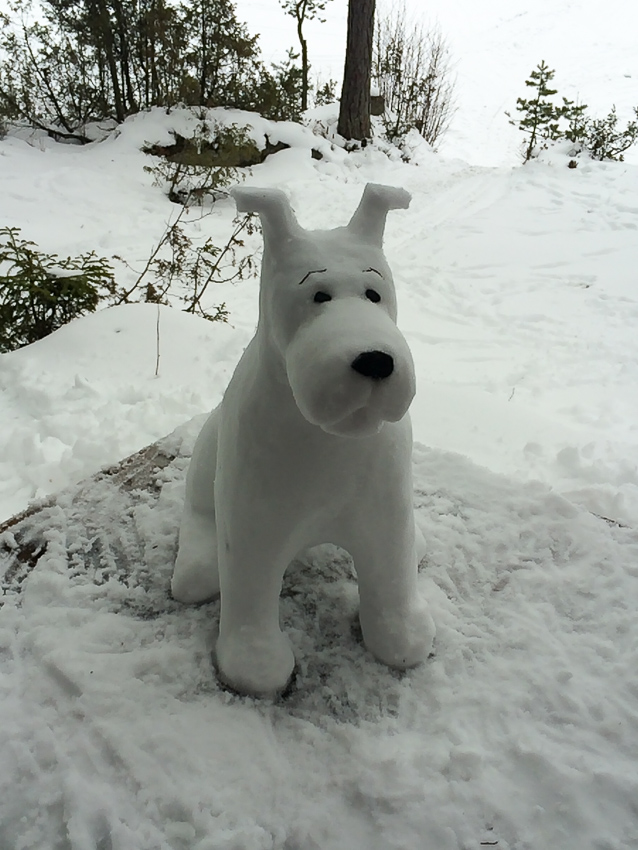 Snow sculpture - Snowy Tintin
