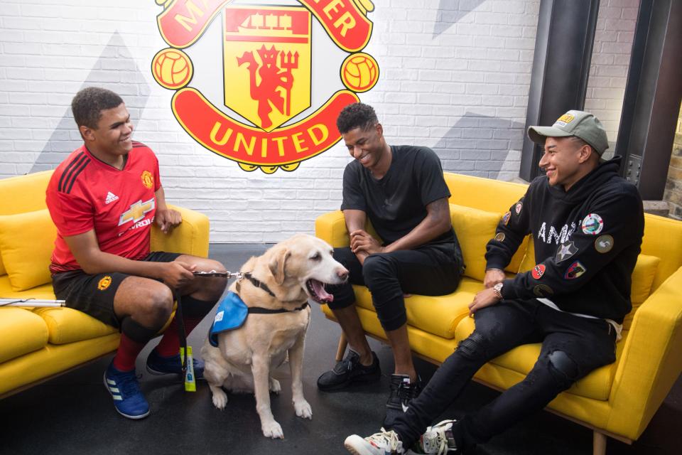 Manchester United Star Marcus Rashford Meets Fan And Budding Blind Football Star Rainbow Mbuangi In Touching Interview Idris Sports News