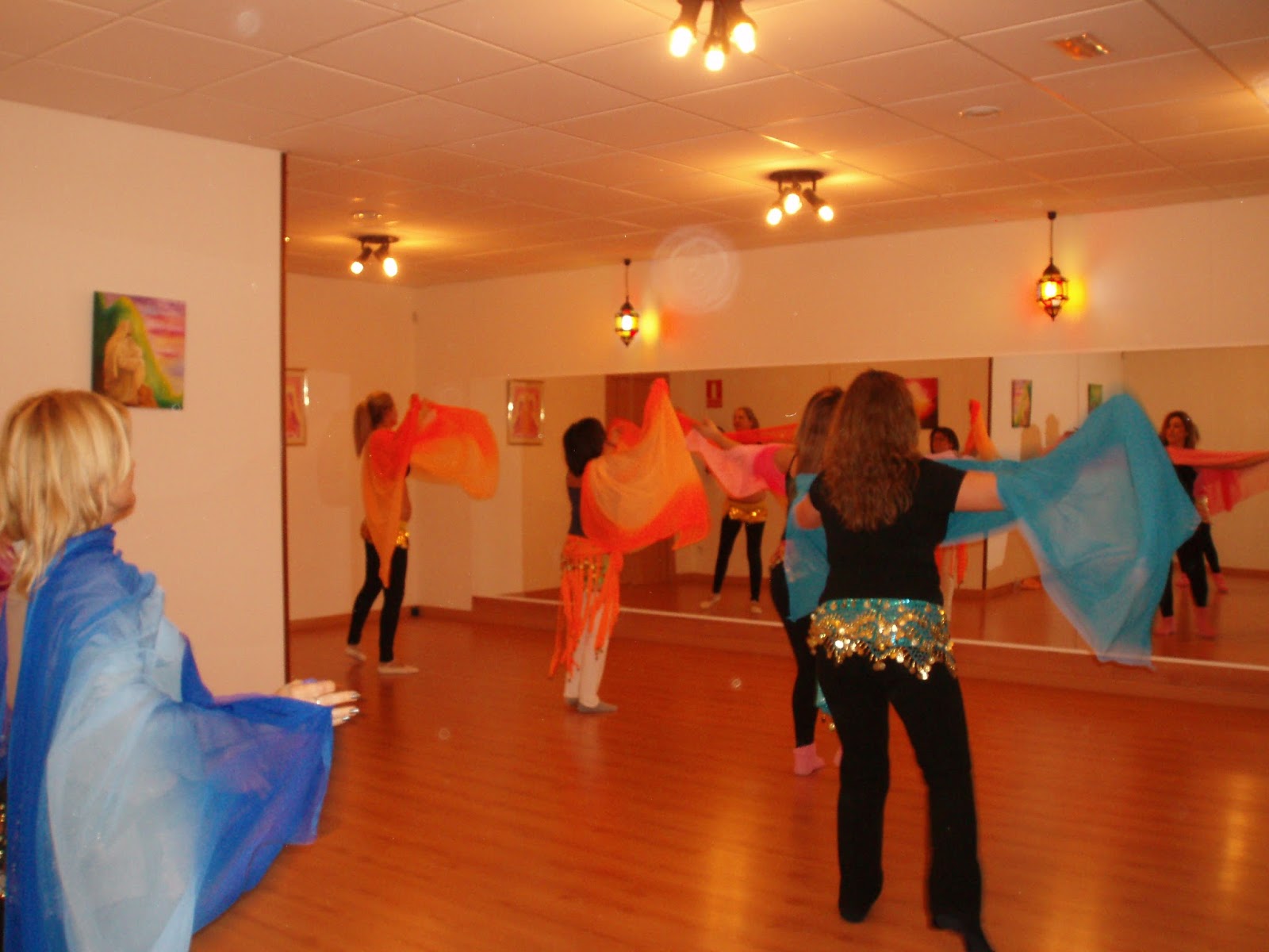 DANZA DEL VIENTRE TERAPEUTICA: Danza del vientre en Gavà y Viladecans