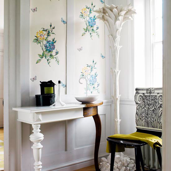 New Home Interior Design: Traditional Hallway