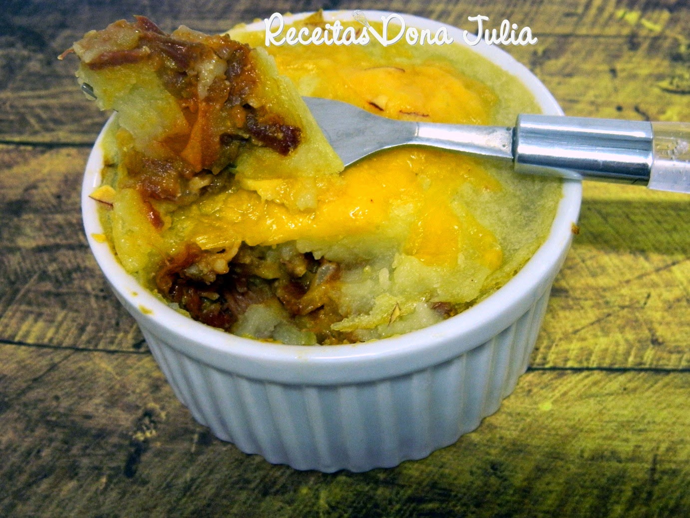 Escondidinho de carne seca com batata