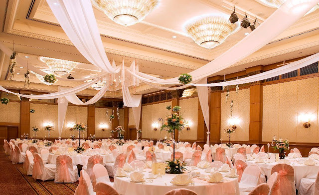 fresh flower centerpiece for all guest tables