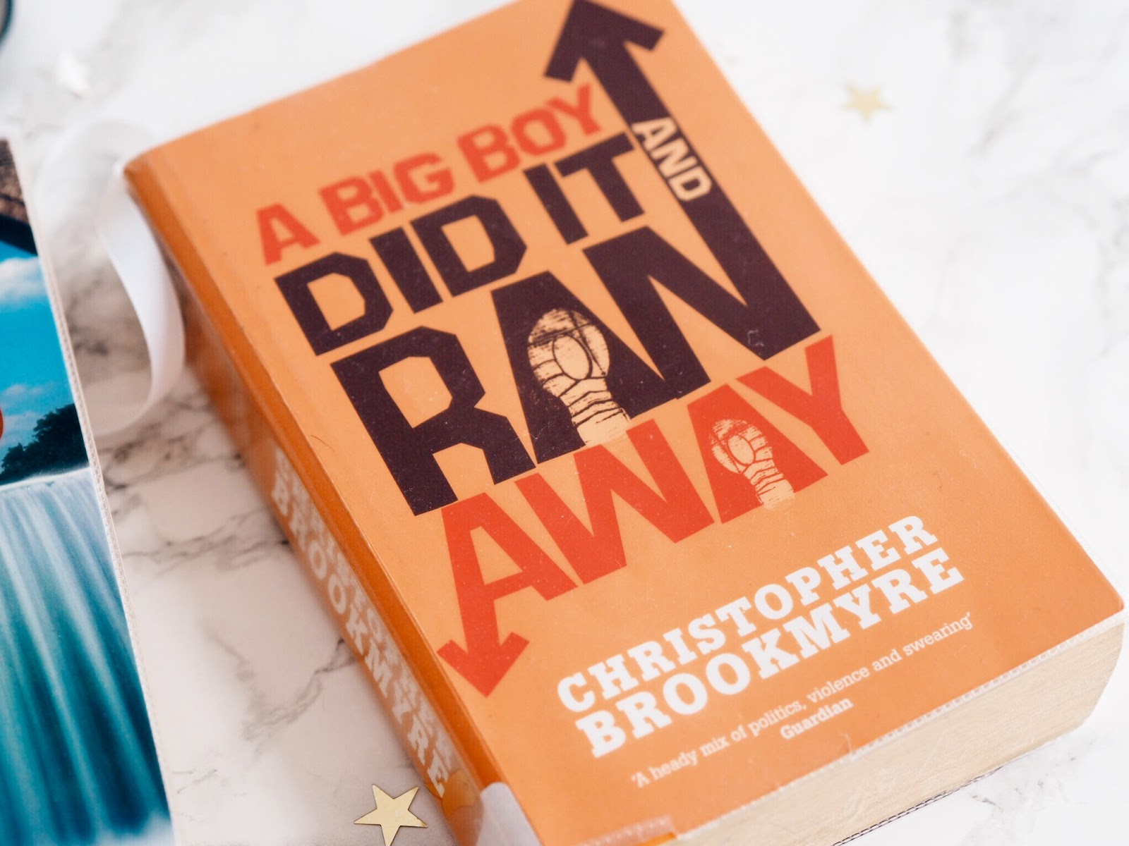 A Big Boy Did It and Ran Away - Christopher Brookmyre A Big Boy Did It and Ran Away - Christopher Brookmyre
