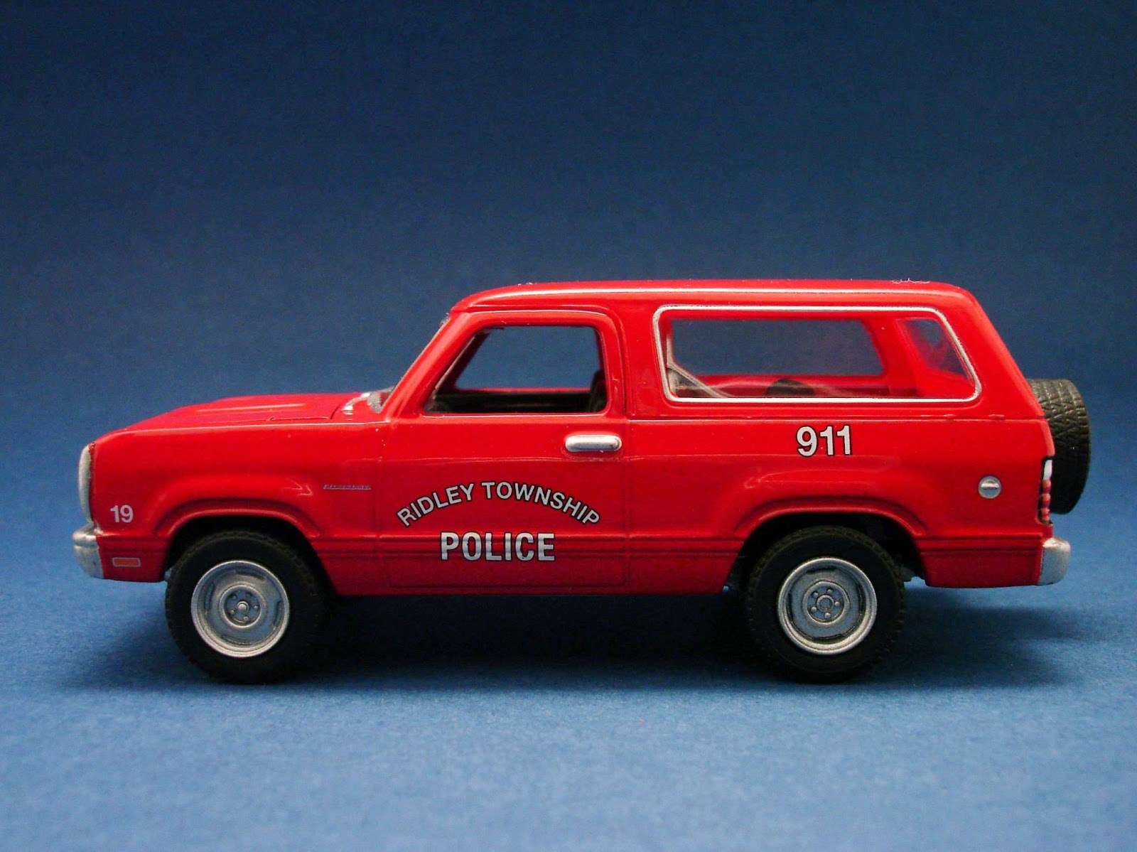 Diecast Hobbist Dodge Ramcharger Ridley Township, PA Police