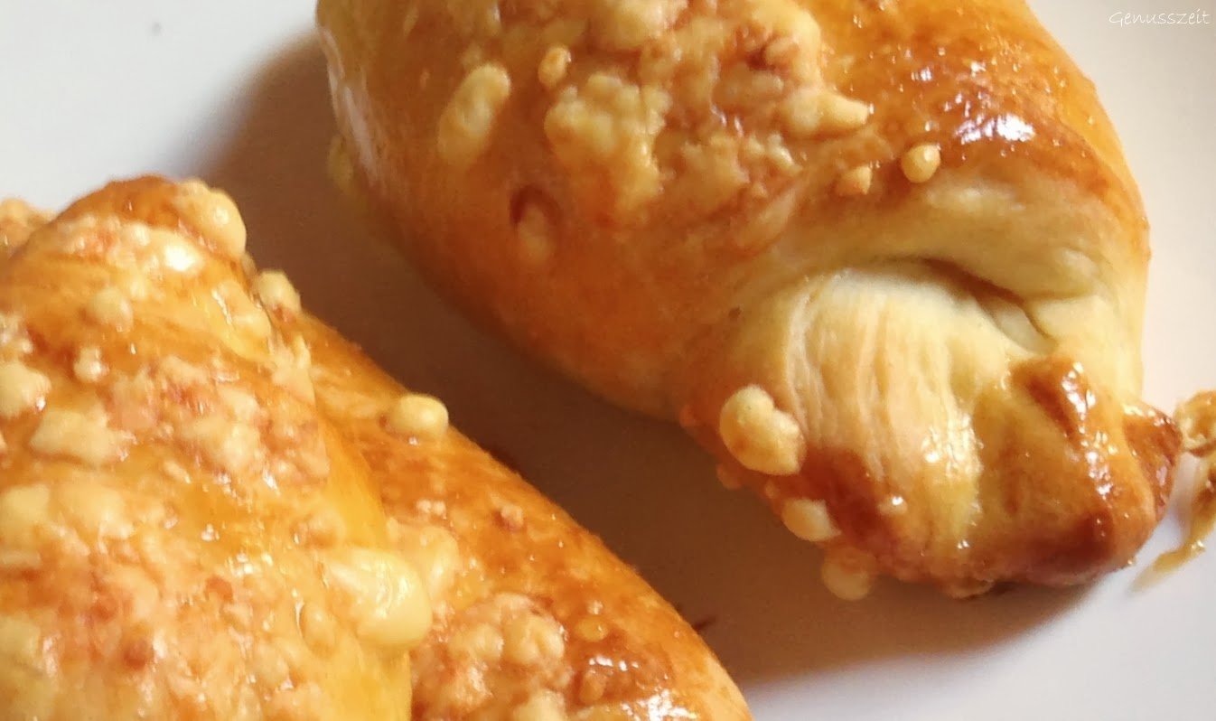 Genusszeit: Lust auf Herzhaftes... Schinken-Käse-Hörnchen vom Feinsten