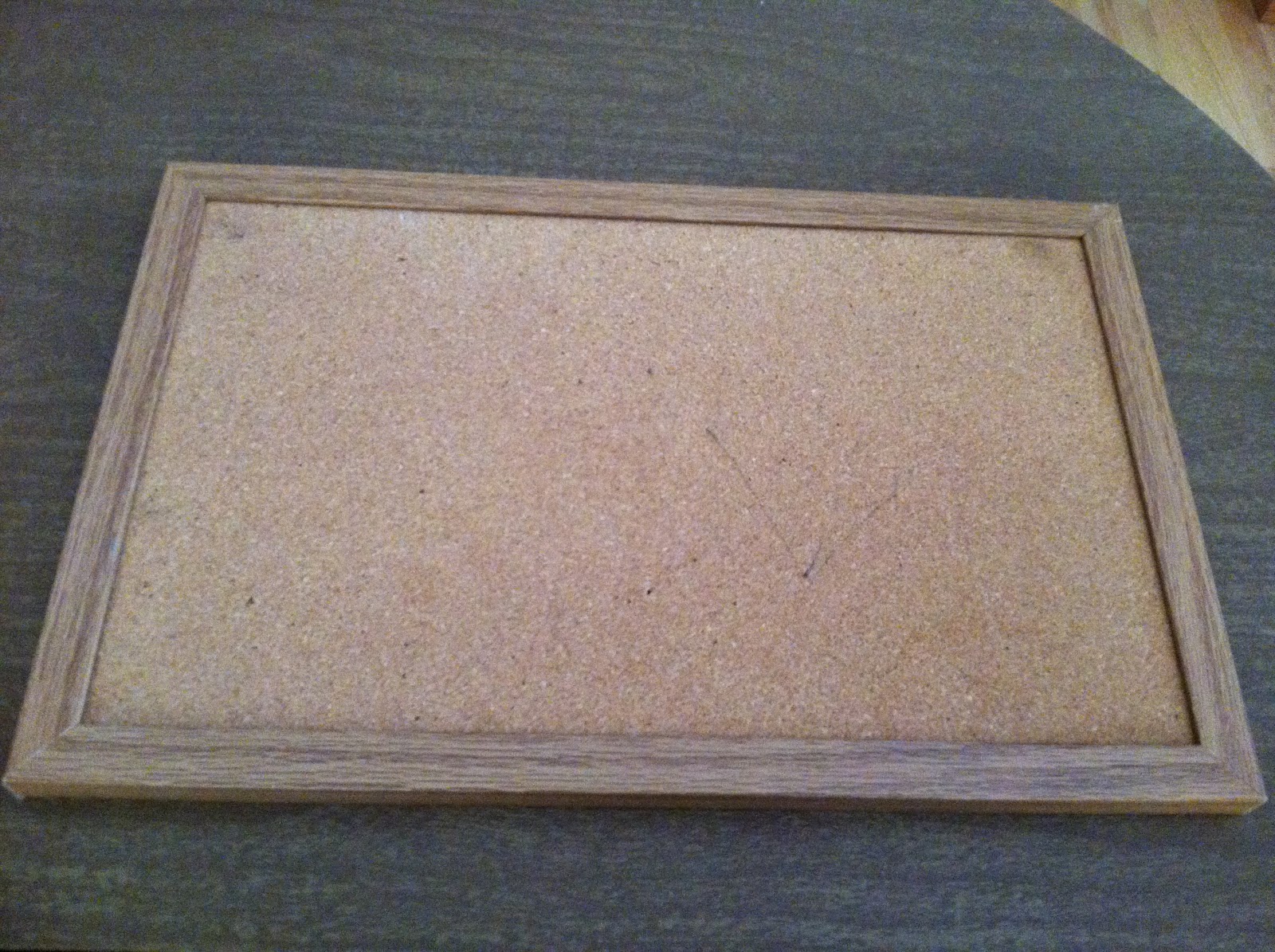 casa in the country DIY Burlap Pin Cushion Board