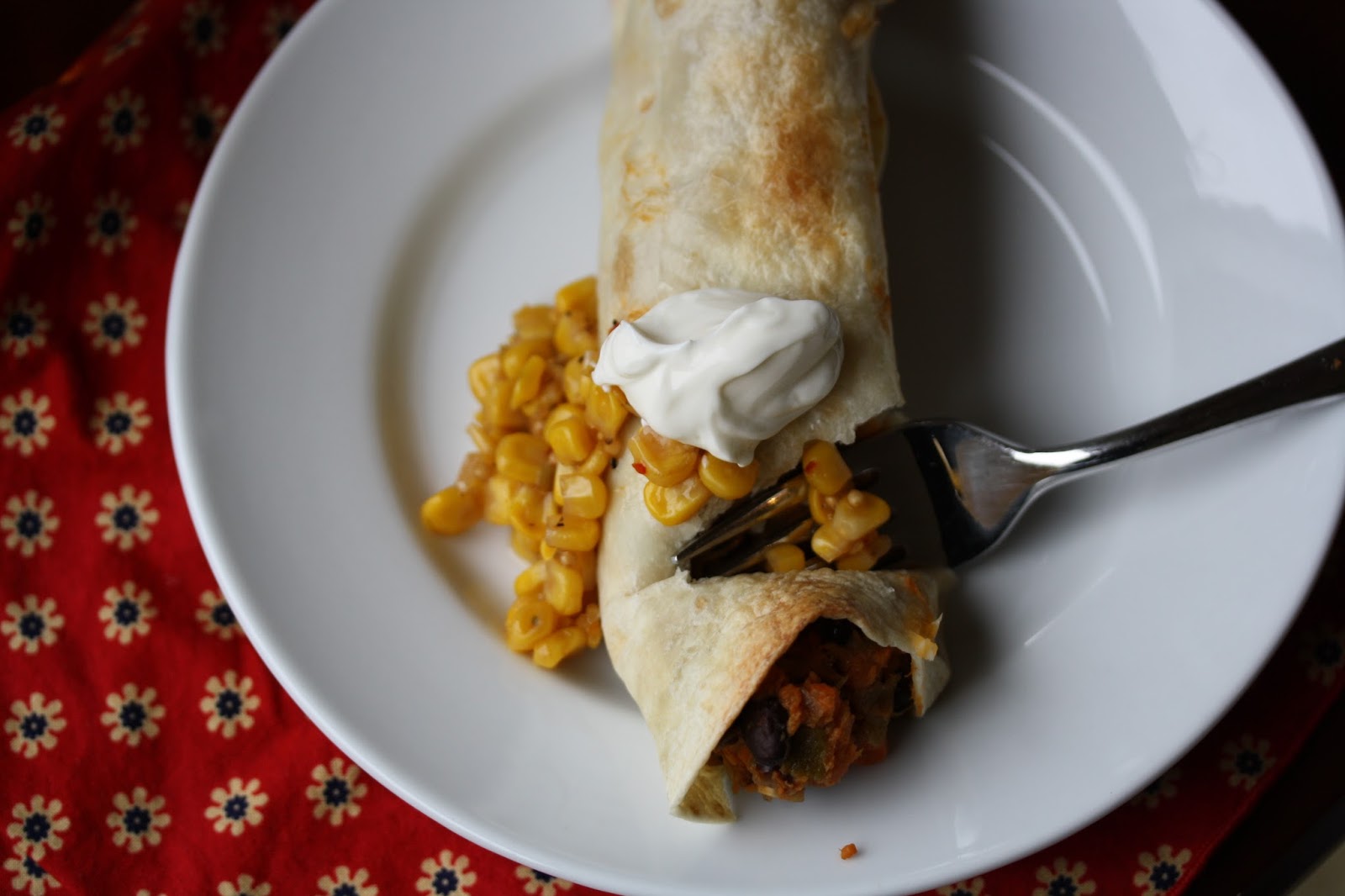 Hot Dinner Happy Home Black Bean & Sweet Potato Burritos