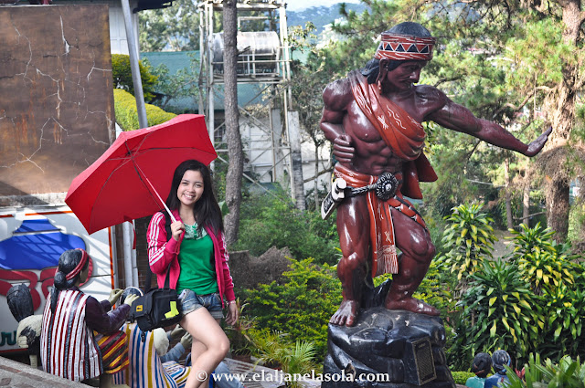 Statue at Barrio's Fiesta