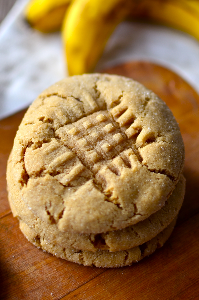Yammie&amp;#39;s Noshery: Fat Chewy Peanut Butter Banana Cookies