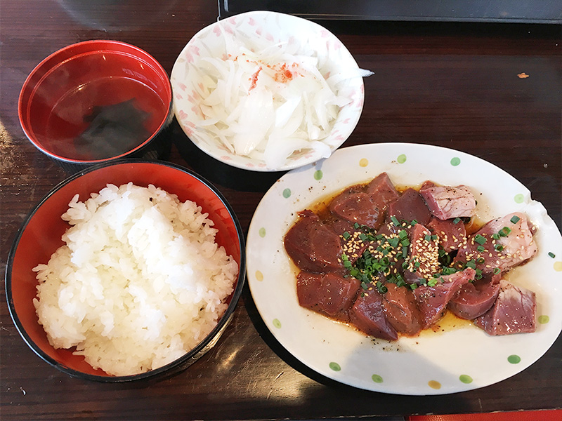 上野でおいしいゴハン 神保町食肉センター 上野店の 焼肉食べ放題ランチ 950円