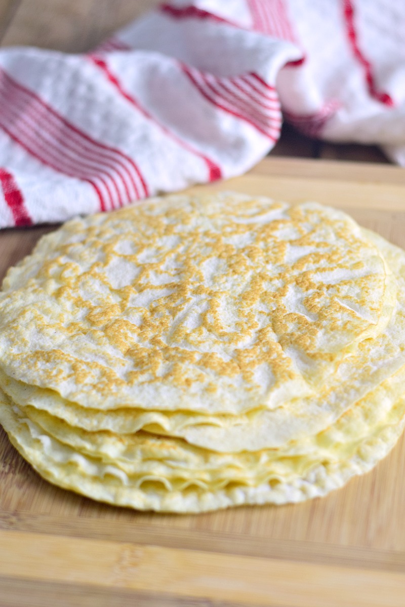 Keto Flour Tortillas - Now you can indulge in your favorite Mexican food dishes with this Keto Flour Tortilla recipe. Tacos, fajitas, enchiladas, and more are waiting for you! #mexican #mexicanfood #keto #lowcarb #bread #tortilla #easy #recipe | bobbiskozykitchen.com