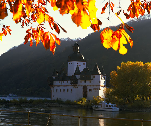 Castle Pfalzgrafenstein near Kaub, Germany. Photo: © German National Tourist Office. Unauthorized use is prohibited.