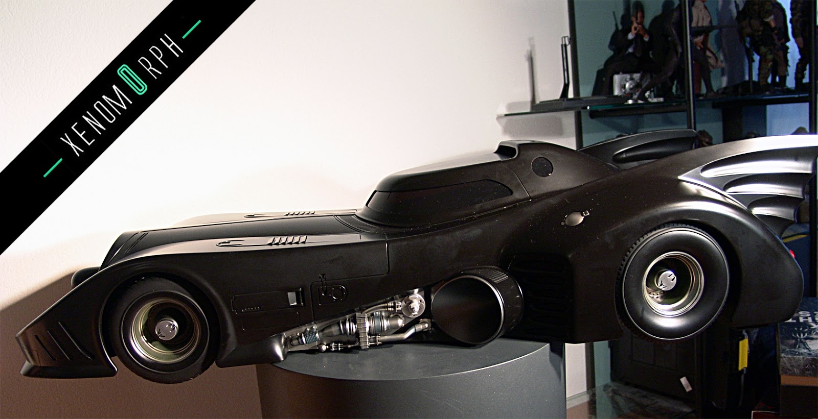 Hot Toys Batmobile 1989 1/6 photo review