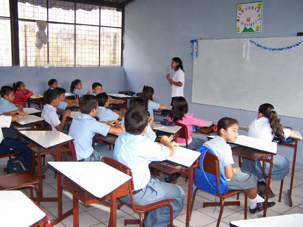 Educación de Cajabamba: Época de  la República