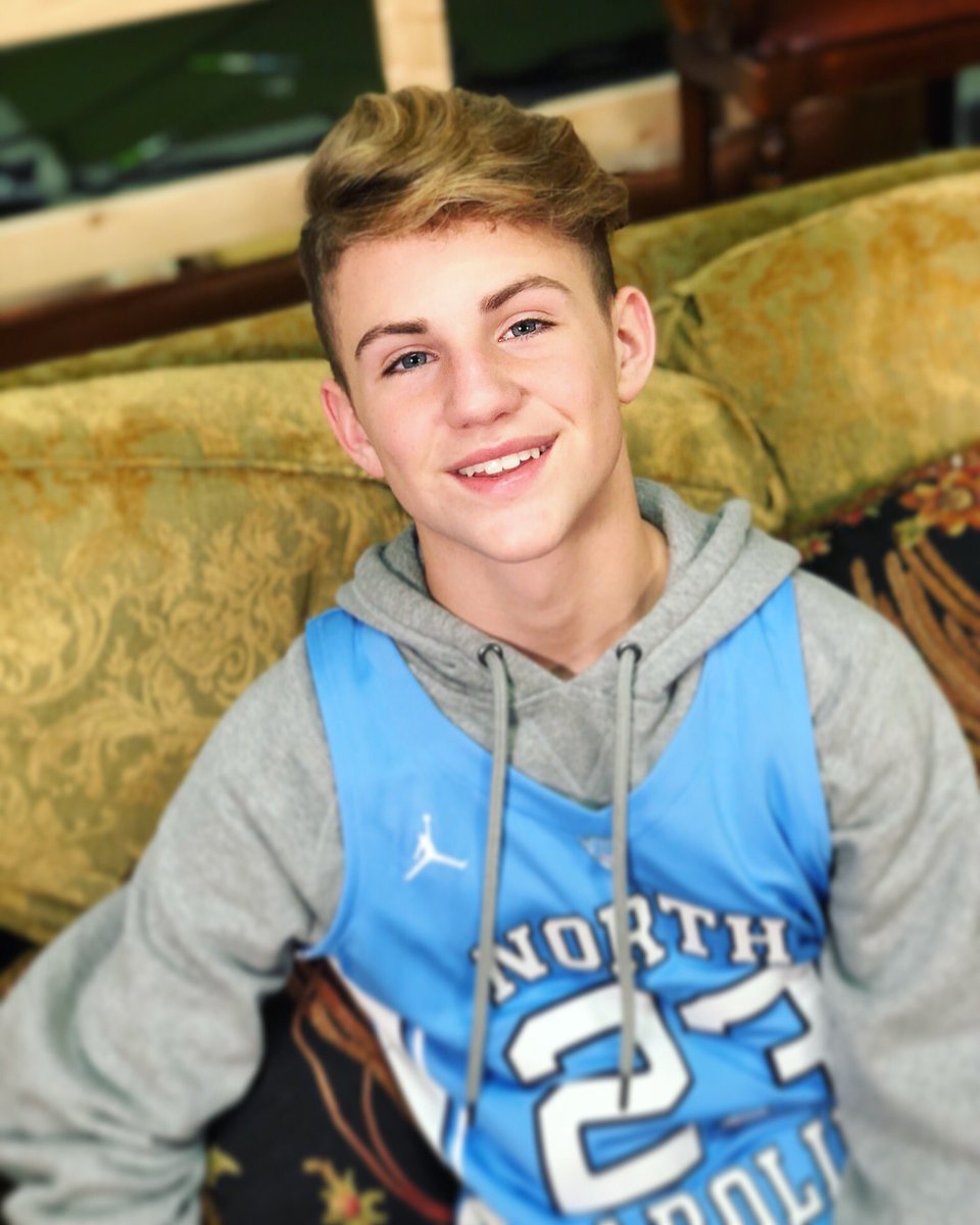 Dawn Snidget Bio Mattyb Mattyb Is An American Pop Singer Rer Since Beginning His Music Career At Age 7 He Has Quickly Become Internet Superstar With More Than 5 Billion