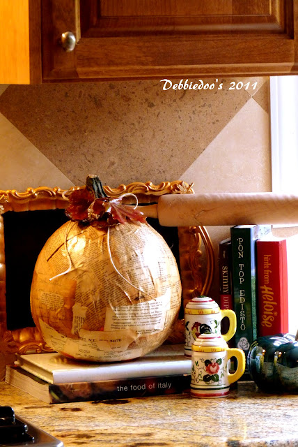  Mod podge pumpkin! {Fall decorating}