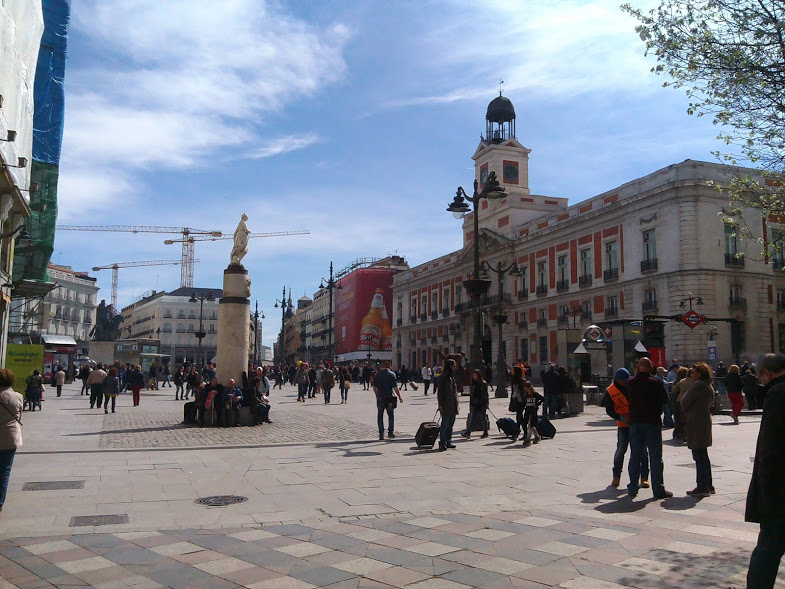 Puerta del Sol  ( Madrid )