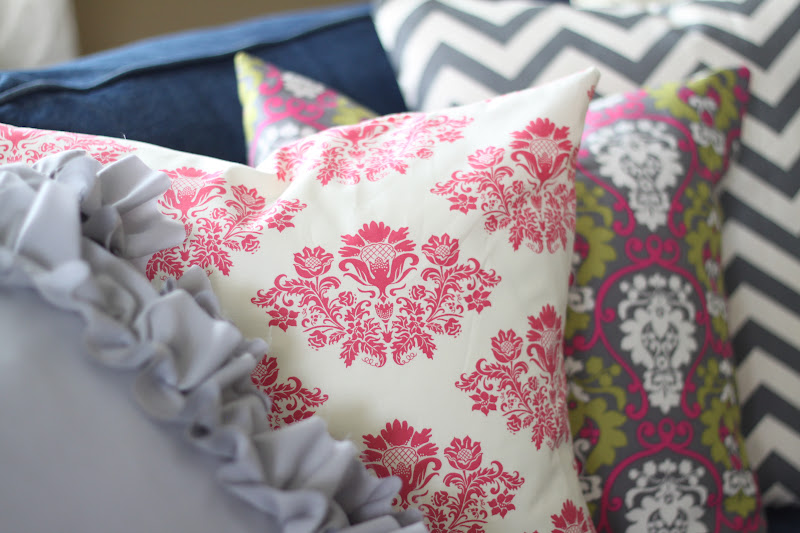 do it yourself divas DIY Throw Pillows for My Denim Couch Updated