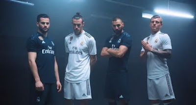 Real_Madrid_new_shirts_for_the_2018_2019_season_%25281%2529_%25E8%25B0%2583%25E6%2595%25B4%25E5%25A4%25A7%25E5%25B0%258F.jpg