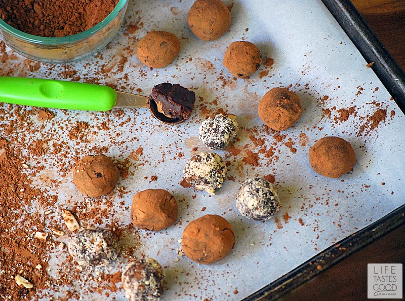 Red Wine Chocolate Truffles SundaySupper Life Tastes Good