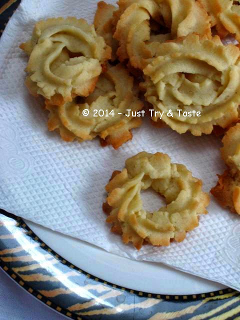 Flowers Cookies - Simple Cookies Tanpa Telur  Just Try 
