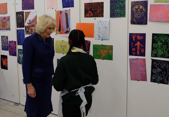The Duchess visited a life-drawing workshop run by Portugal Prints