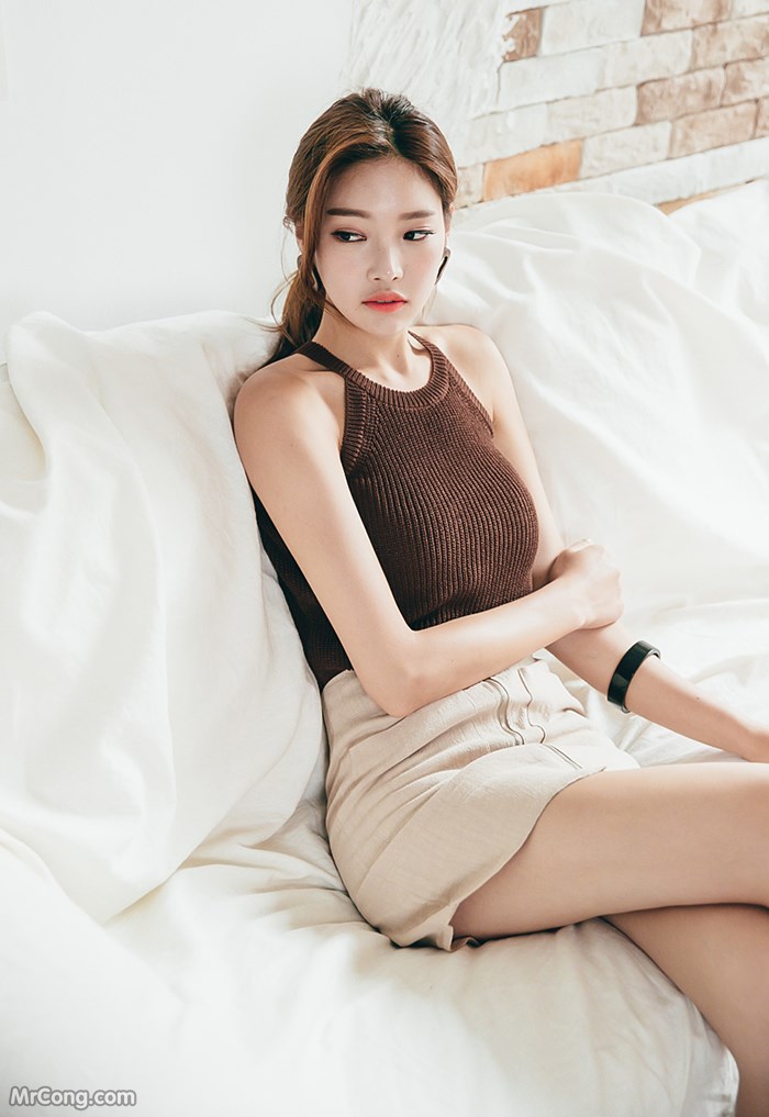 Beautiful Park Jung Yoon in fashion photoshoot in June 2017 (496 photos)