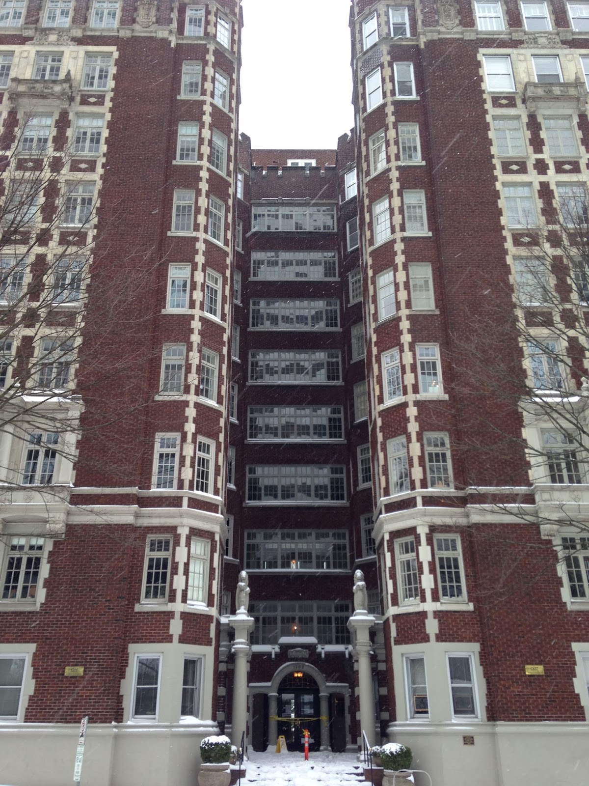 Portland S Classic Apartments 1 Tours By Josh Whitehead The Ambassador Was Built In 1922 Jacobean Architectural Style Quoins Are Made Of Idaho Sandstone