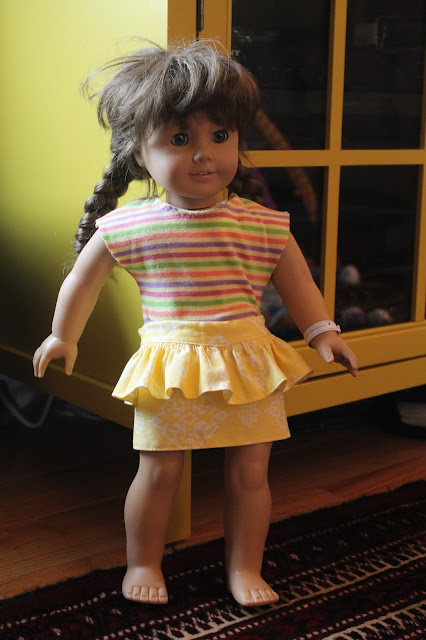 List of free patterns for American Girl doll clothes.