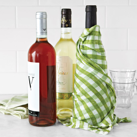 A Teaspoon and A Pinch Friday Fun How to QuickChill Wine