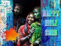 holi ke wallpaper, होली के वॉलपेपर, खुशियों भरा त्यौहार होली a mother standing at her door with their two sons and enjoying holi colors.