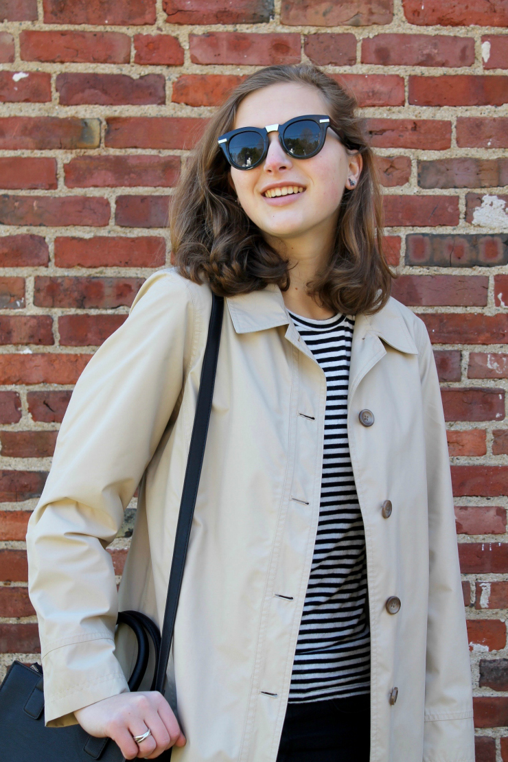 Petite Maison of Fashion Brick Wall Waterfall...