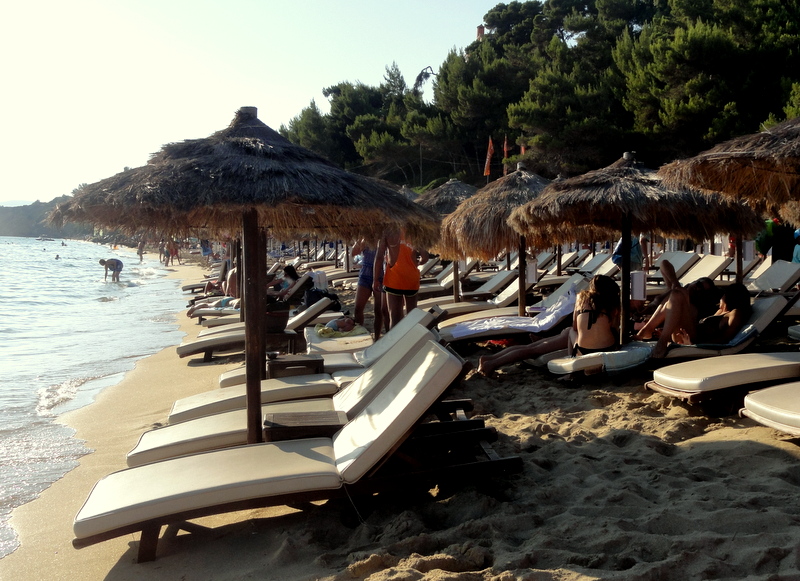 Kefalonia: Costa Costa Beach in Makris Gialos, Lassi | Travel and ...