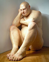 Mind-Blowing-Realistic-Human-Sculptures-by-Ron-Mueck-3.jpg