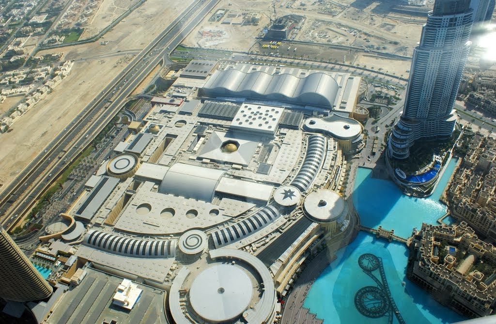 самой большой торговый центр в мире. дубай молл в дубае. тц в дубае дубай молл. самый большой магазин в мире. самой большой торговый центр в мире.