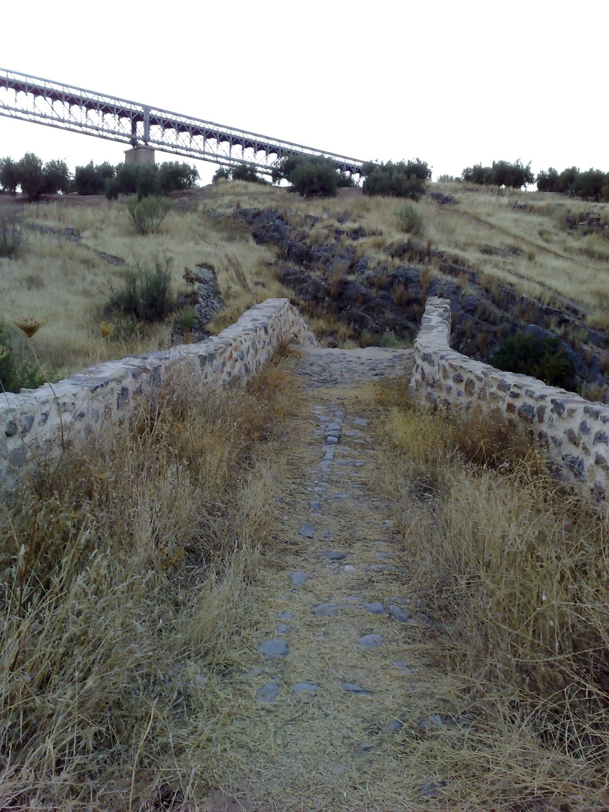 El mundoblog Miguel Caballero: de Pantalones, mucho por descubrir.